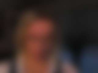 Live cam show with VanessaSoft - Glasses on luckytryst.com
