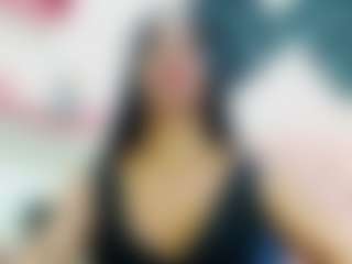 andrea-safeira's Live Sex Cam Show