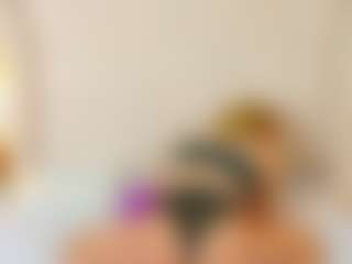 LaDiabla2000's Live Sex Cam Show