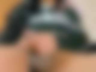 Live cam show with LaDiabla2000 - Tease on dropp.cam