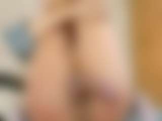LaDiabla2000's Live Sex Cam Show