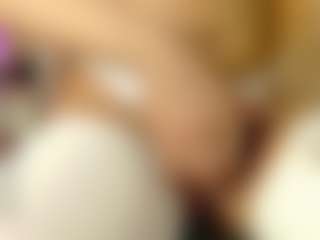 LaDiabla2000's Live Sex Cam Show