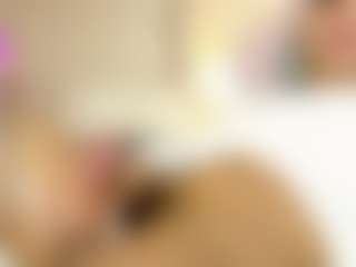Live cam show with LaDiabla2000 - Big Balls on TeamSkeetLive