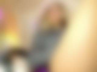 Live cam show with LaDiabla2000 - Average on Camsoda