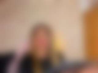 Live cam show with LaDiabla2000 - Brown Eyes on Dare Cams