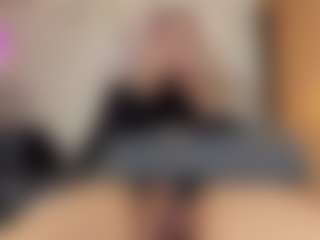 LaDiabla2000's Live Sex Cam Show