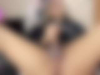 LaDiabla2000's Live Sex Cam Show