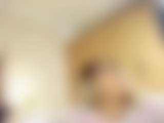Live cam show with LaDiabla2000 - Tease on Camsoda