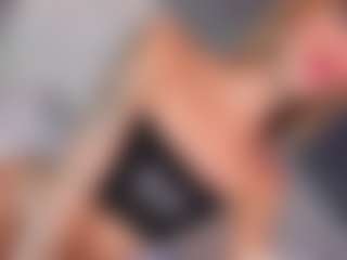 Live cam show with Barbienicolle - Brown Eyes on dropp.cam