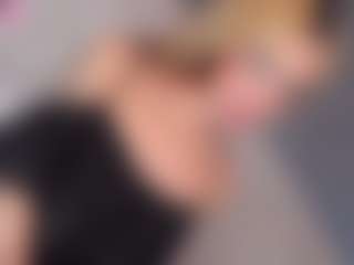 Live cam show with Barbienicolle - Average on CamwithHer