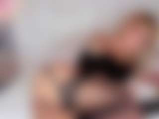 Live cam show with Barbienicolle - Black Hair on Gym Cam Girls