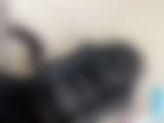 Live cam show with Barbienicolle - Average on madthumbs