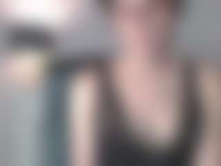 Live cam show with passionSARAH - Sph on Camsoda
