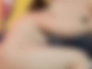 RosieMoons's Live Sex Cam Show