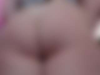 Live cam show with RosieMoons - Tease on Hubzter Live