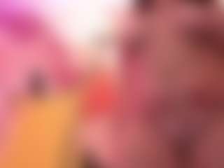 Live cam show with RosieMoons - Spank on Chatstar