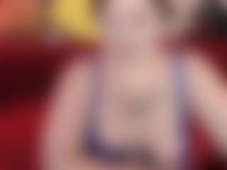 Live cam show with RosieMoons - Teen (18+) on Camming Site