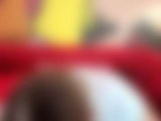Live cam show with RosieMoons - Teen (18+) on Camsoda