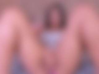 Live cam show with annystill - Athletic on Camsoda