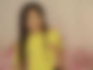 Live cam show with WinniferGonzalez - Nipple Piercings on Gym Cam Girls