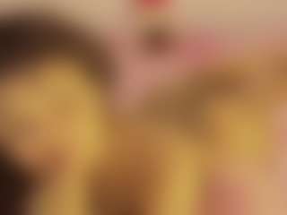 Live cam show with WinniferGonzalez - Nipple Piercings on Soda Cam