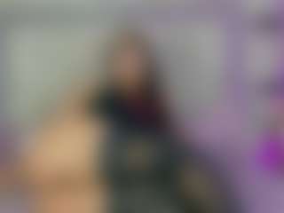 Live cam show with EmmaBruns - Creampie on AdultVida.com