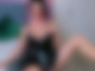 Live cam show with CarlaReys - Curvy on fapnchat