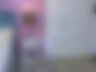 Live-Cam-Show mit CarlaReys - Outside auf Camsoda