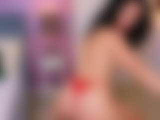 Live cam show with CarlaReys - Shaved Pussy on SinfulBabes
