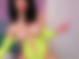Live cam show with CarlaReys - Amateur Curvy on Streamer API