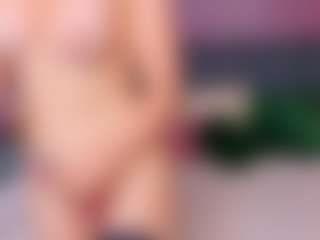 Live cam show with CarlaReys - Outside on Camsoda