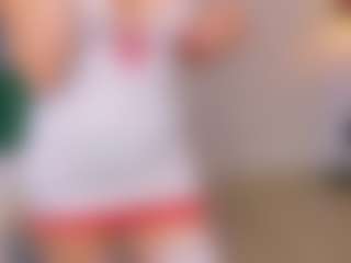 Live cam show with CarlaReys - Oil on Lustler