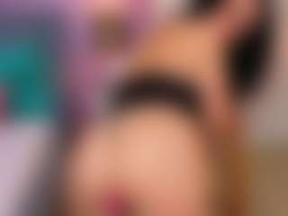 Live cam show with CarlaReys - Bikini on Porn Luv
