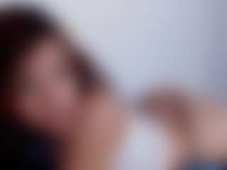 Live cam show with krisleen18 - Petite on Camming Site