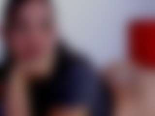 Live cam show with krisleen18 - Latina on Streamer API