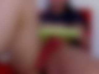 krisleen18's Live Sex Cam Show