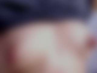 krisleen18's Live Sex Cam Show
