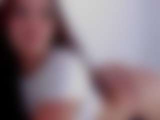 Live cam show with krisleen18 - Latina on xDating