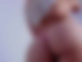 krisleen18's Live Sex Cam Show