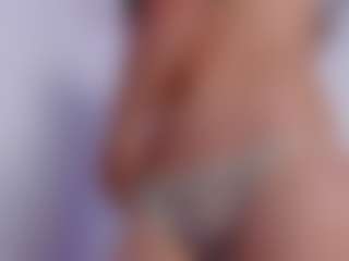 Live cam show with krisleen18 - Bikini on eurowanks.com