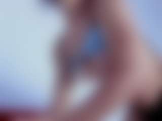 krisleen18's Live Sex Cam Show