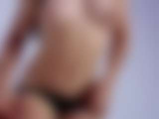 krisleen18's Live Sex Cam Show
