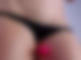 krisleen18's Live Sex Cam Show