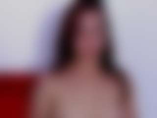 Live cam show with krisleen18 - Oil on CamClone