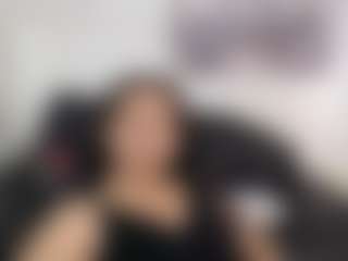 Live cam show with martina-miilf - Smoking on Camming Site