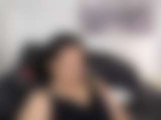 Live cam show with martina-miilf - Squirt Mature on x69.live