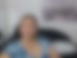 Live cam show with martina-miilf - Average on crypto-cams