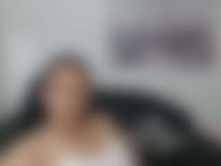 martina-miilf MILF webcam performer live streaming