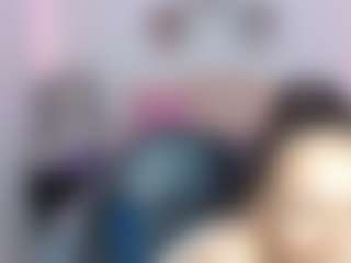 martina-miilf MILF webcam performer live streaming