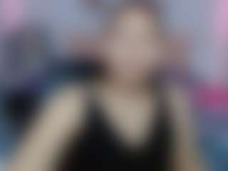 Live cam show with martina-miilf - Smoking on madthumbs